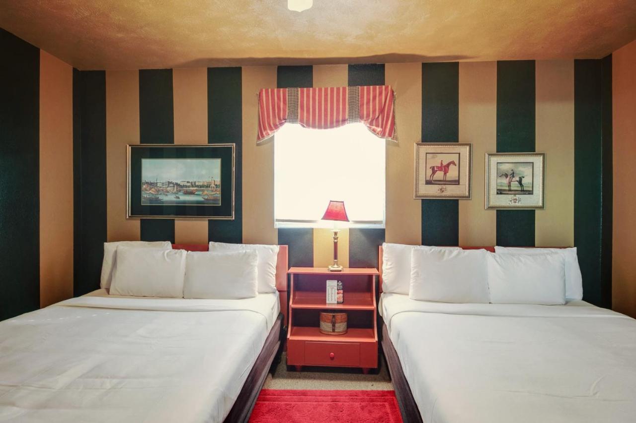 Simmer Motel Wamego Zewnętrze zdjęcie