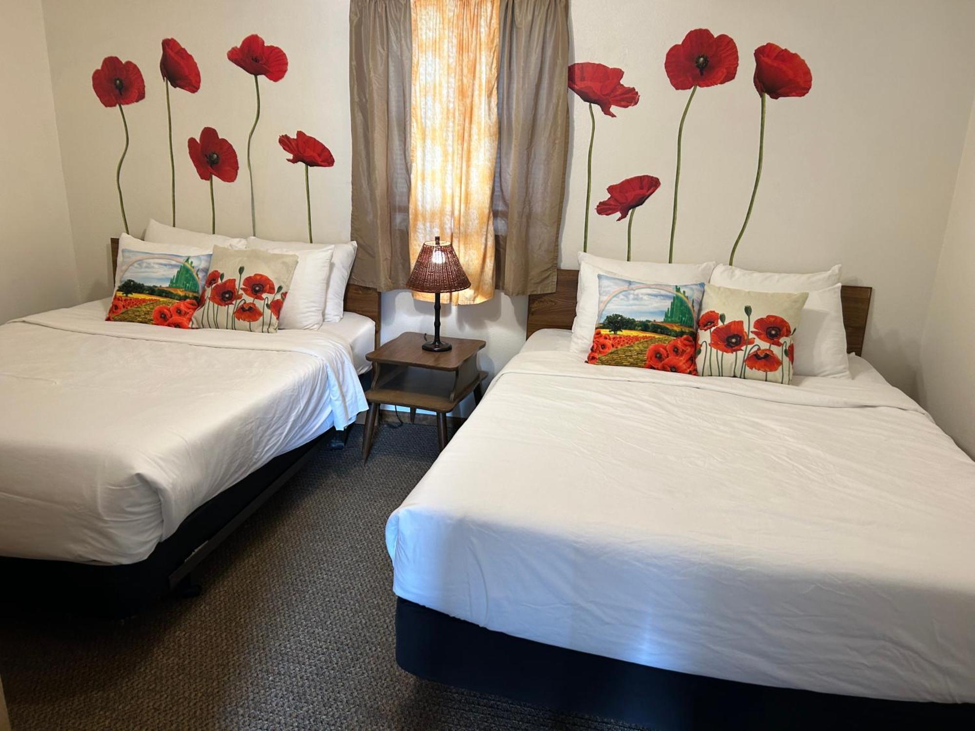 Simmer Motel Wamego Zewnętrze zdjęcie