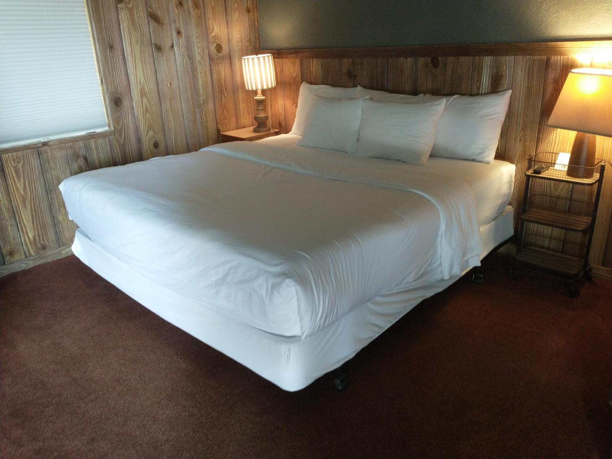Simmer Motel Wamego Zewnętrze zdjęcie